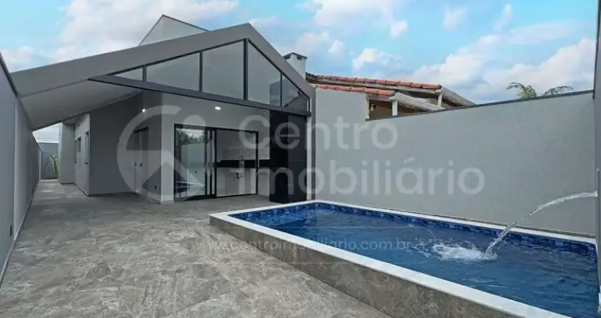 Casa à venda com piscina e 2 quartos em peruíbe, no bairro parque d aville