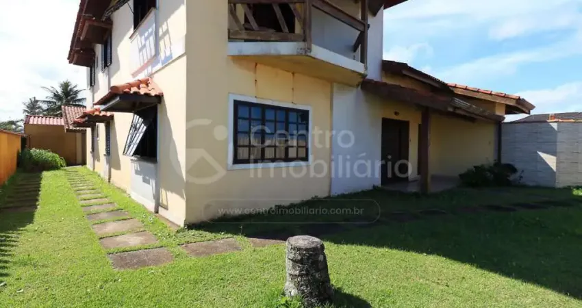 CASA à venda com 4 quartos em Peruíbe, no bairro Jardim Mar E Sol