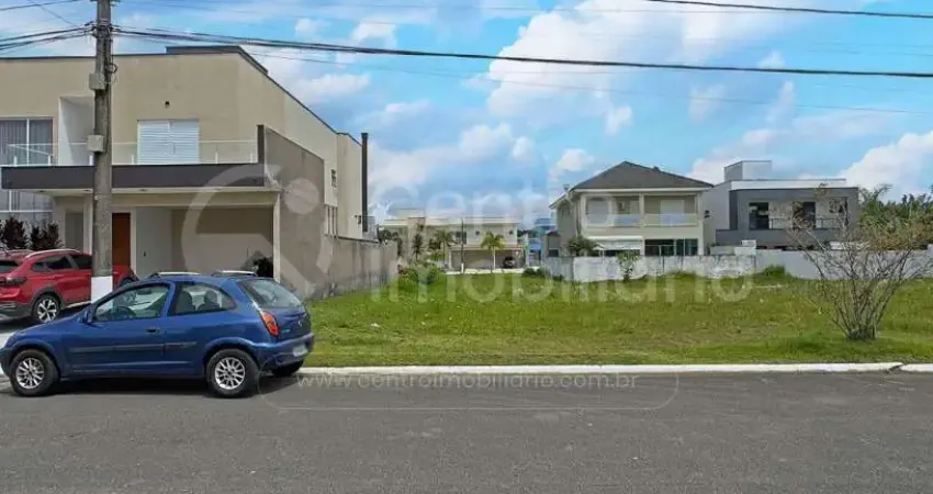 Terreno em condomínio fechado à venda no Bougainvillee IV, Peruíbe 