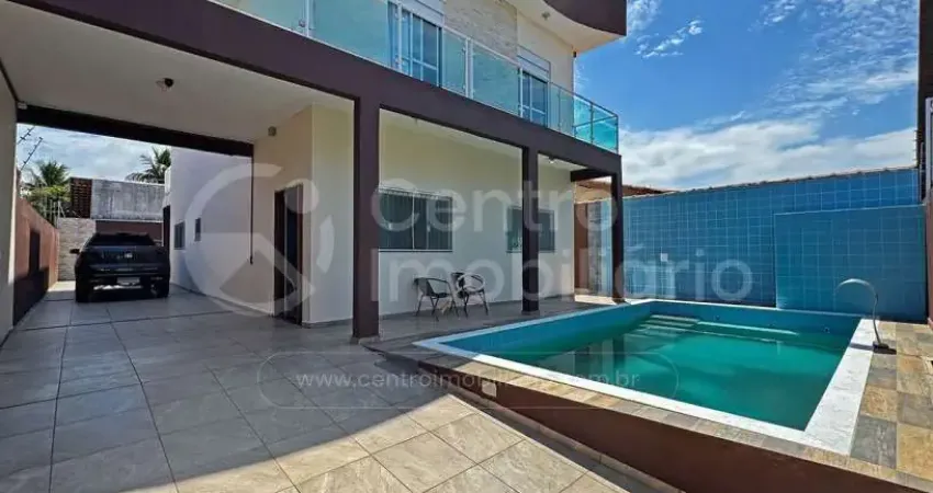 Casa à venda com piscina e 3 quartos em peruíbe, no bairro balneario arpoador
