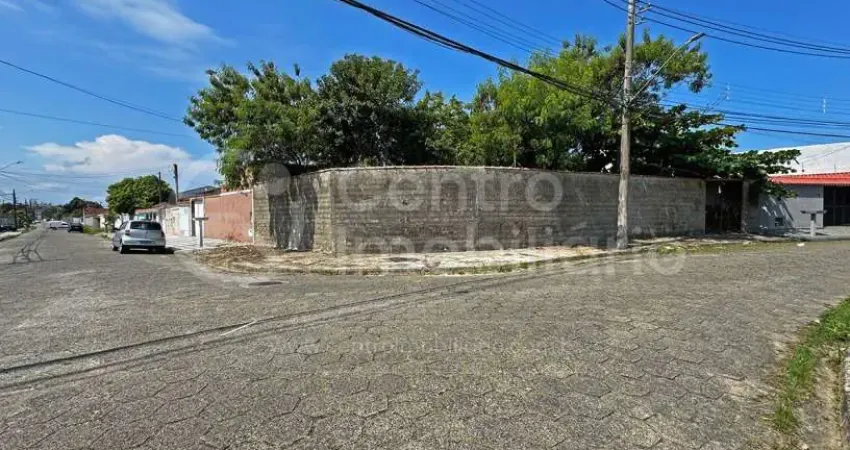 TERRENO à venda em Peruíbe, no bairro Parque D Aville