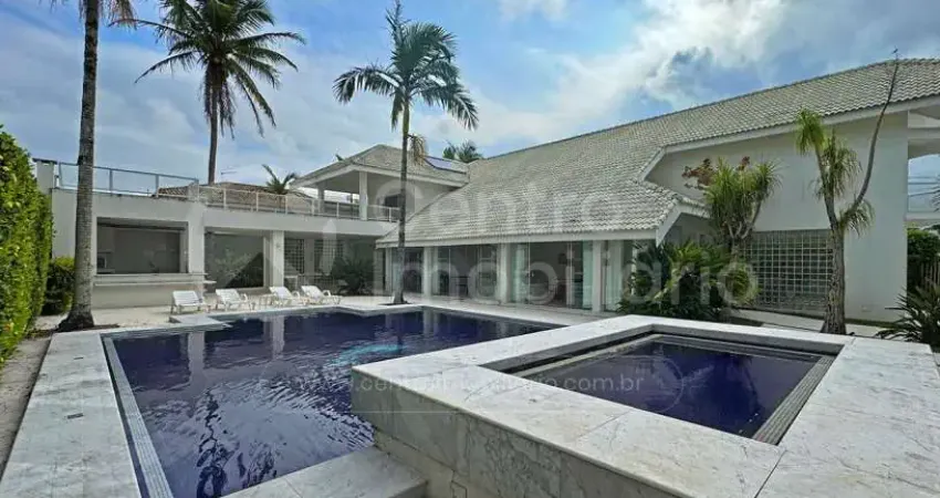 Casa à venda com piscina e 4 quartos em peruíbe, no bairro bougainvillee i