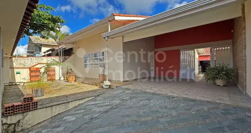 CASA à venda com 4 quartos em Peruíbe, no bairro Balneario Florida