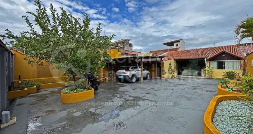 Casa à venda com 2 quartos em peruíbe, no bairro balneario sao joao batista