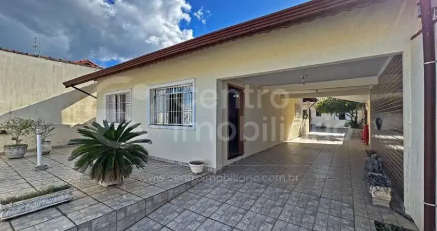 CASA à venda com 2 quartos em Peruíbe, no bairro Stella Maris