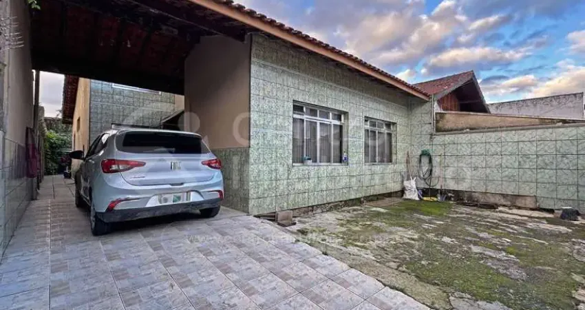 CASA à venda com 3 quartos em Peruíbe, no bairro Jardim Peruibe