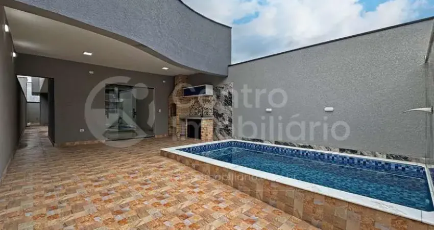 CASA à venda com piscina e 3 quartos em Peruíbe, no bairro Parque D Aville