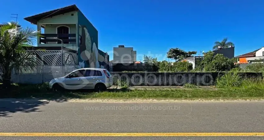 Terreno à venda no Guaraú, Peruíbe