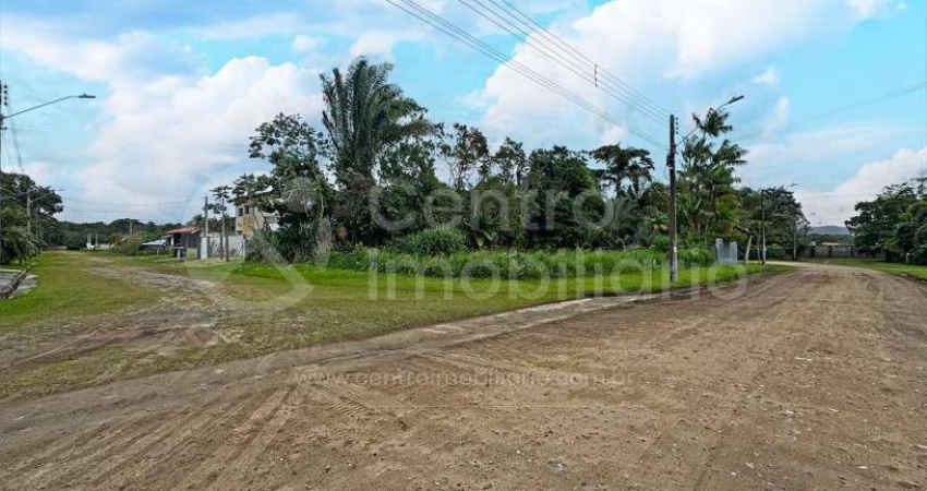 TERRENO à venda em Peruíbe, no bairro Jardim Sao Luiz