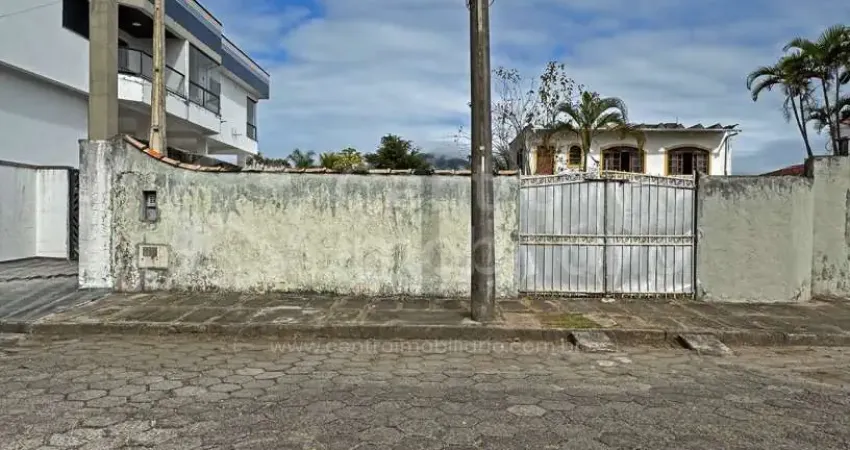 Terreno à venda no Balneario Sambura, Peruíbe 