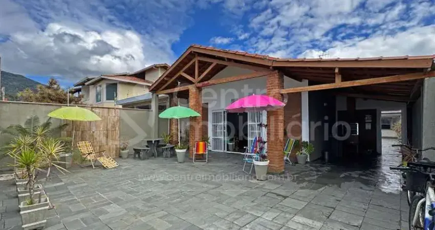 Casa com 4 quartos à venda no Centro, Peruíbe