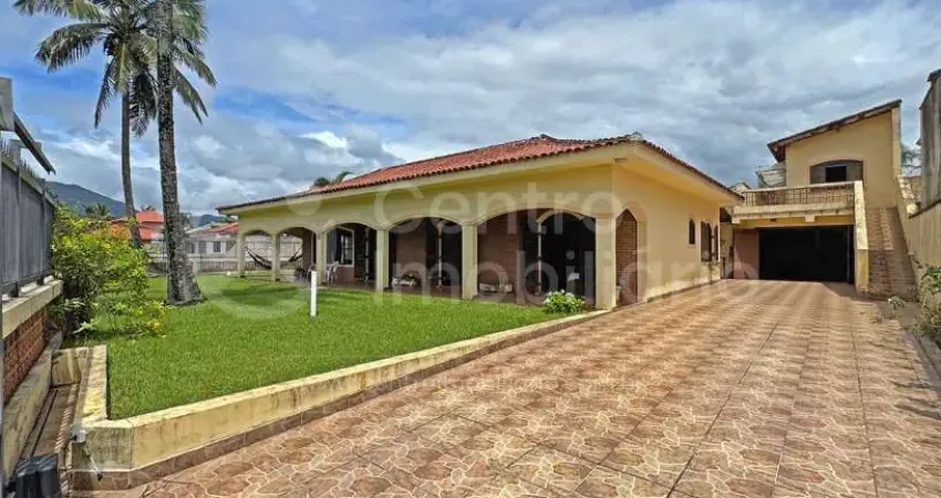 Casa à venda com 4 quartos em peruíbe, no bairro balneario sambura