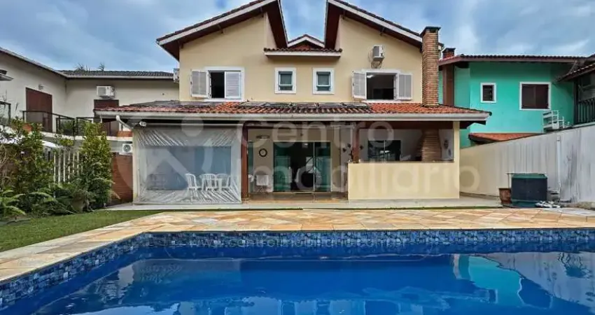 Casa à venda com piscina e 4 quartos em peruíbe, no bairro bougainvillee i