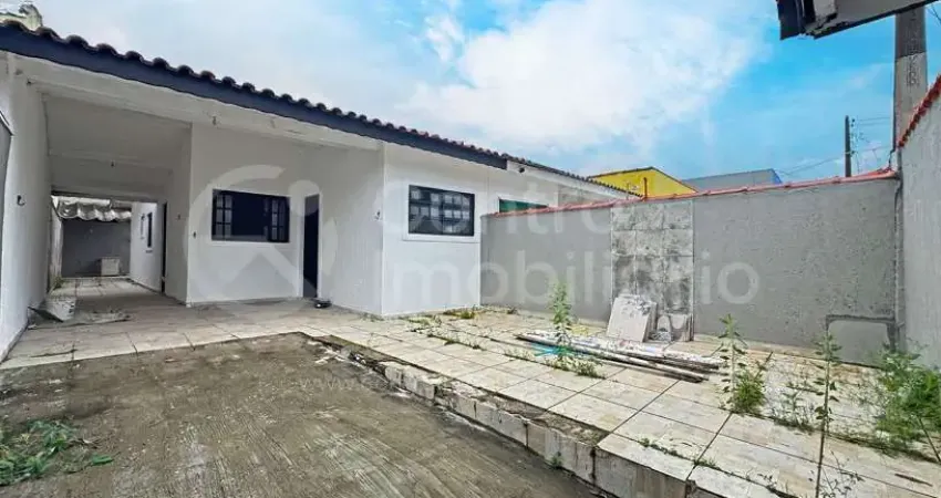 Casa com 2 quartos à venda na Vila Romar, Peruíbe 