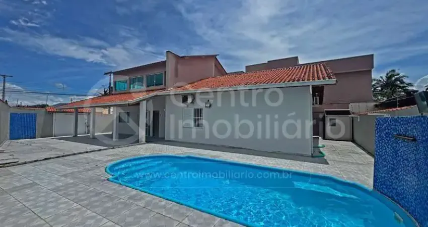 Casa à venda com piscina e 4 quartos em peruíbe, no bairro estancia balnearia convento velho