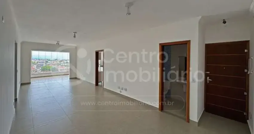APARTAMENTO à venda com 3 quartos (2 suítes) em Peruíbe, no bairro Centro