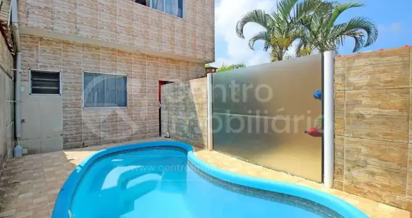 Casa à venda com piscina e 2 quartos em peruíbe, no bairro balneario arpoador
