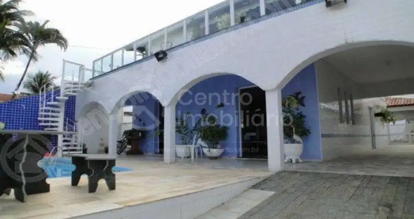 CASA à venda com piscina e 5 quartos em Peruíbe, no bairro Balneario Arpoador