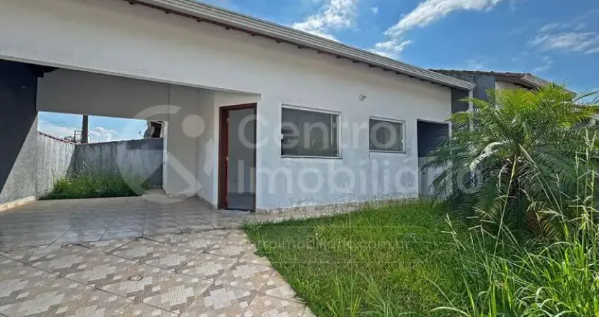 CASA à venda com 2 quartos em Peruíbe, no bairro Jardim Veneza