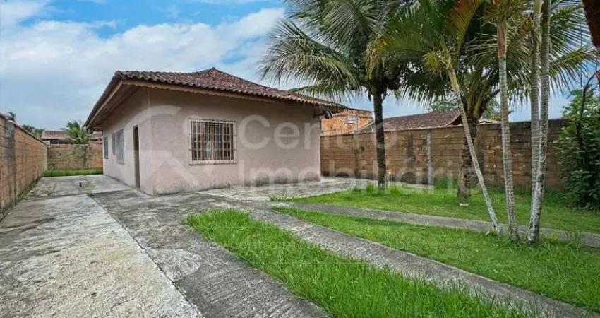 Casa à venda com 2 quartos em peruíbe, no bairro estancia dos eucaliptos