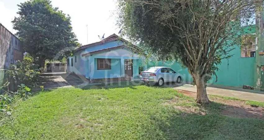 Casa com 2 quartos à venda no Centro, Peruíbe 