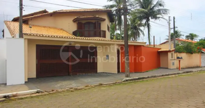 CASA à venda com 5 quartos em Peruíbe, no bairro Stella Maris