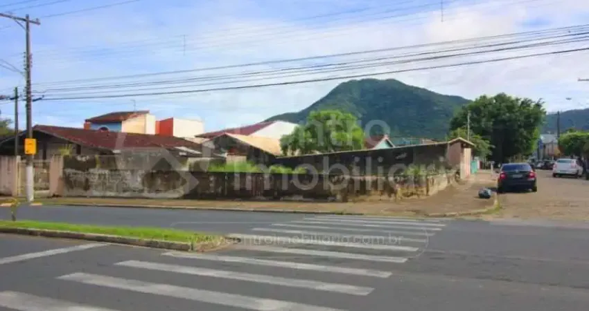 Terreno à venda no Centro, Peruíbe 