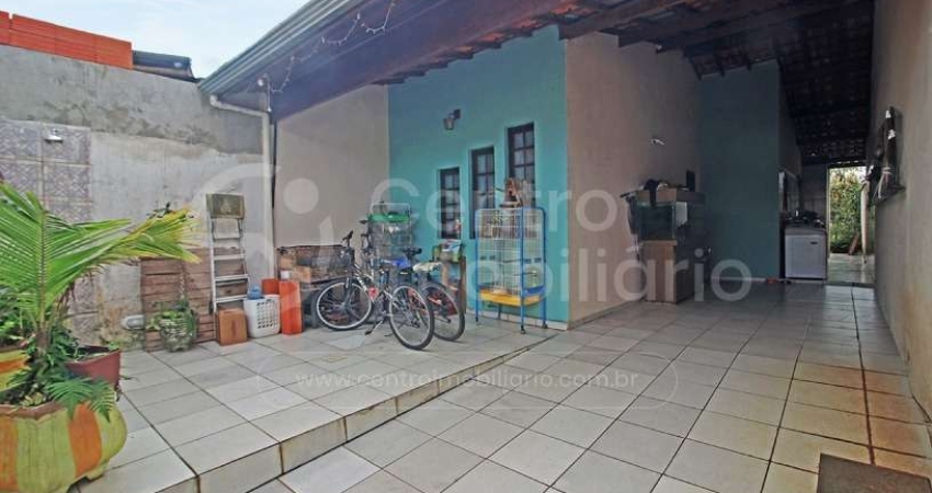 CASA à venda com 4 quartos em Peruíbe, no bairro Parque D Aville