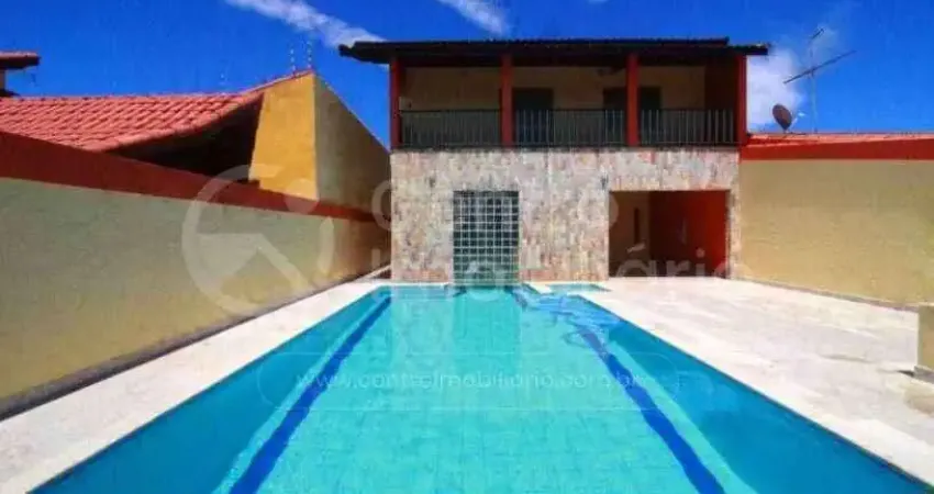 Casa à venda com piscina e 2 quartos em peruíbe, no bairro balneario barra de jangada