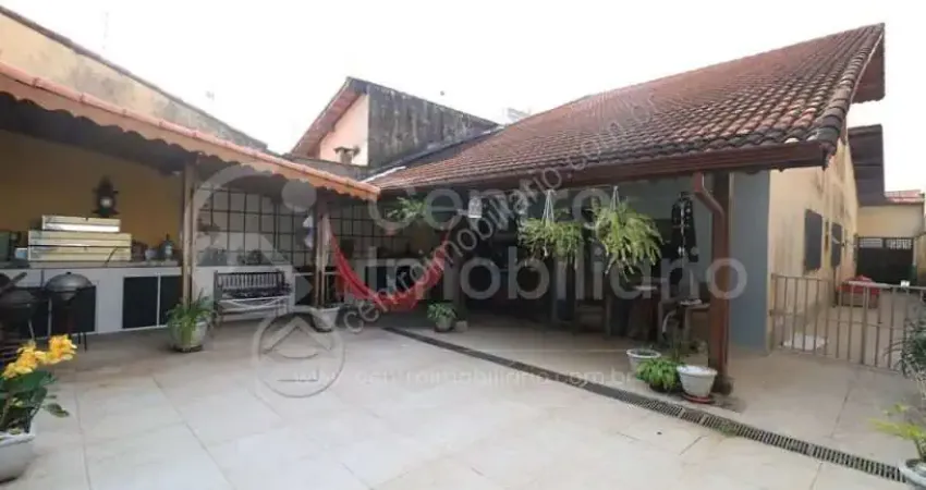 Casa com 5 quartos à venda no Centro, Peruíbe 