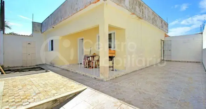 Casa à venda com 2 quartos em peruíbe, no bairro balneario sao joao batista