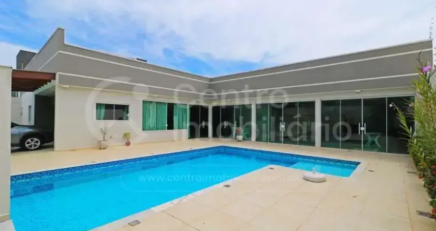 CASA à venda com piscina e 4 quartos em Peruíbe, no bairro Stella Maris