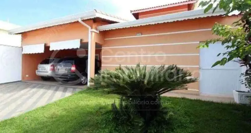 Casa à venda com piscina e 3 quartos em peruíbe, no bairro stella maris