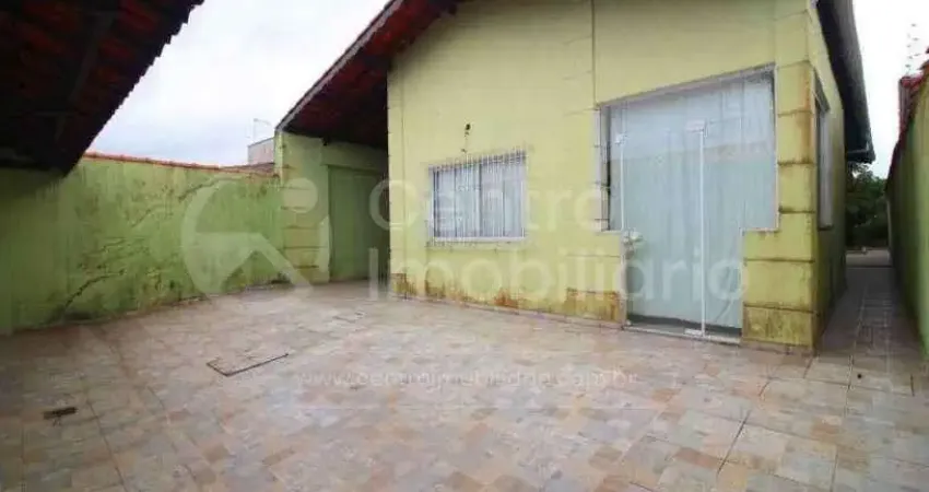 Casa à venda com 2 quartos em peruíbe, no bairro jardim brasil