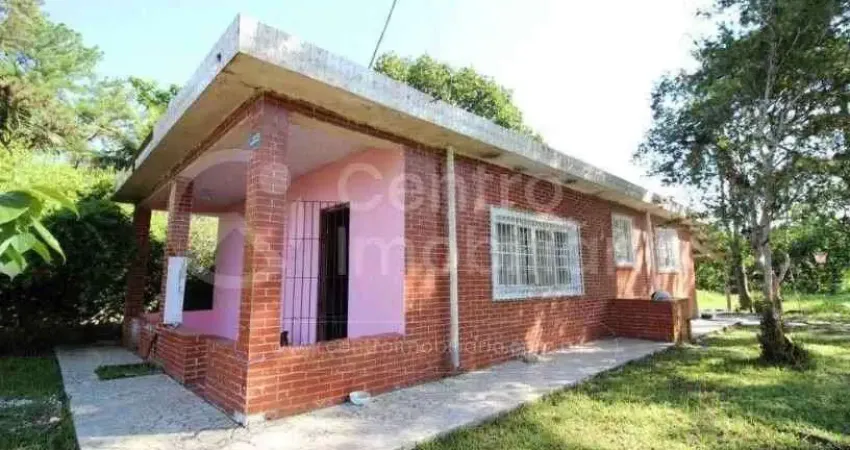 Casa à venda com 2 quartos em peruíbe, no bairro estancia antonio novaes
