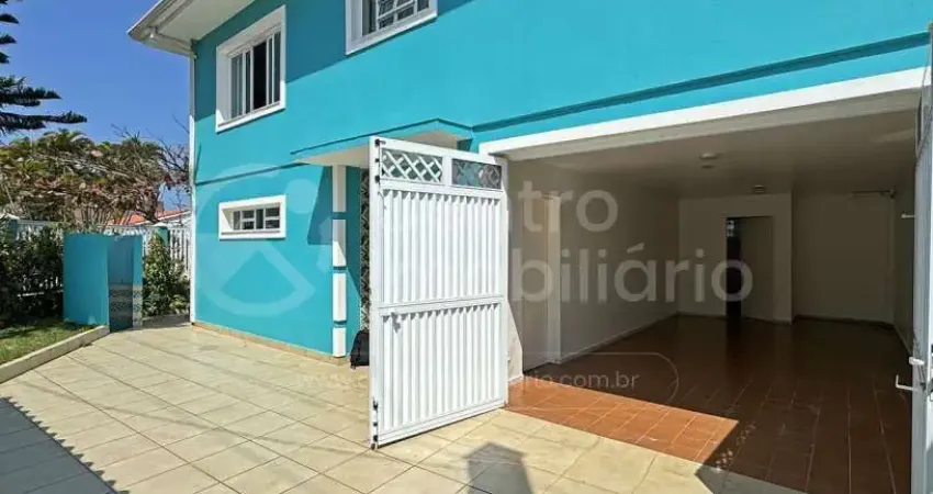 Casa à venda com piscina e 5 quartos em peruíbe, no bairro centro