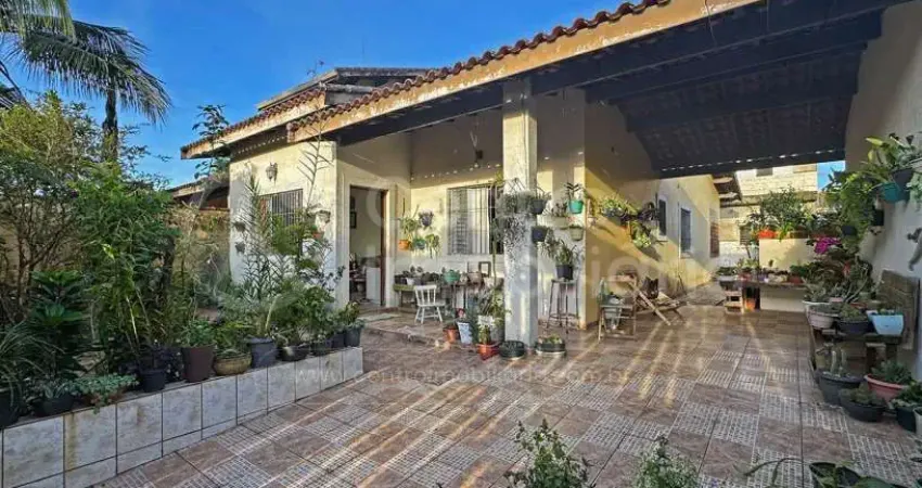 Casa à venda com 2 quartos em peruíbe, no bairro parque d aville