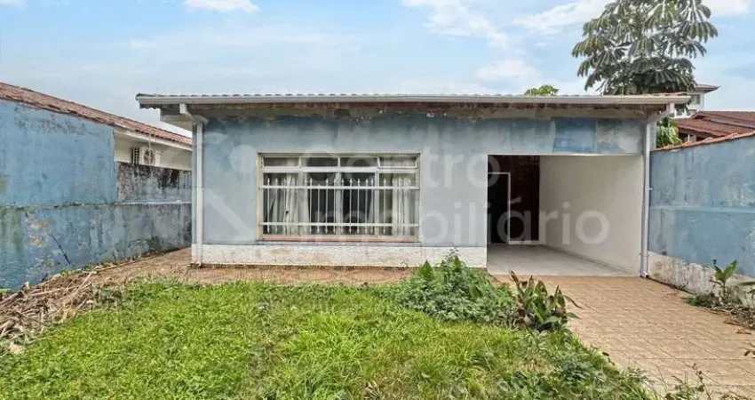 CASA à venda com 3 quartos em Peruíbe, no bairro Balneario Josedy