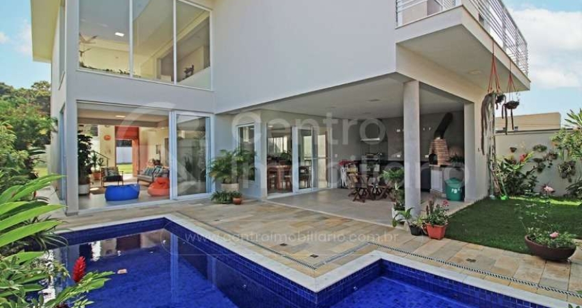 CASA à venda com piscina e 4 quartos em Peruíbe, no bairro Bougainvillee IV