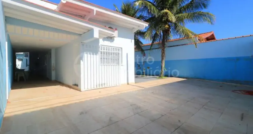 CASA à venda com 2 quartos em Peruíbe, no bairro Stella Maris