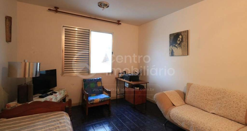 APARTAMENTO à venda com 1 quartos em Peruíbe, no bairro Centro
