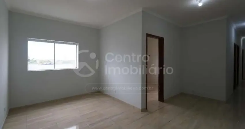 APARTAMENTO à venda com 2 quartos em Peruíbe, no bairro Centro