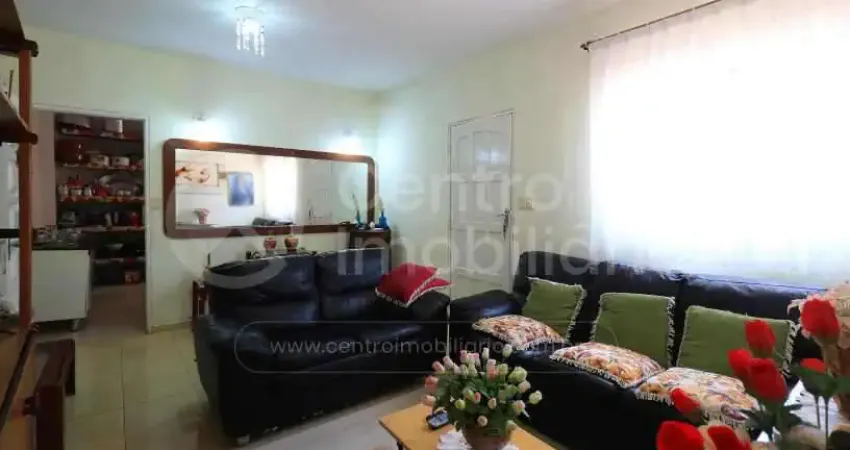 Casa à venda com 2 quartos em peruíbe, no bairro jardim beira mar