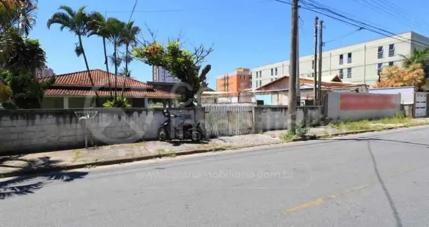 Terreno à venda no Centro, Peruíbe