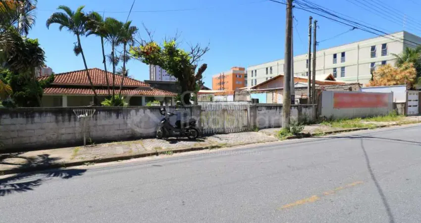 Terreno à venda no Centro, Peruíbe 