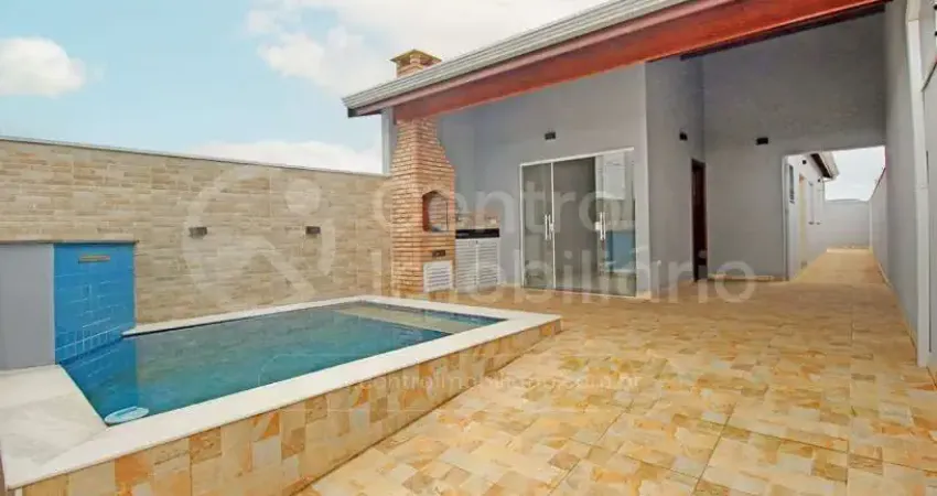 Casa à venda com piscina e 2 quartos em peruíbe, no bairro flora rica