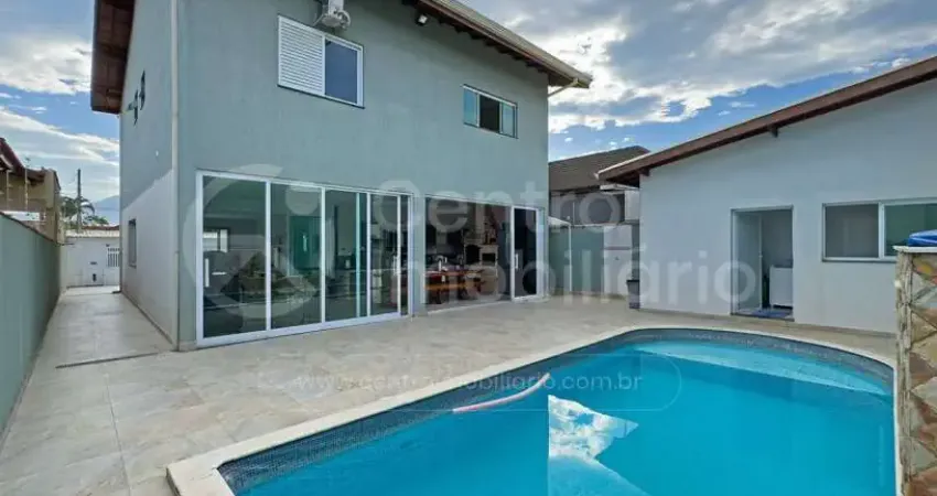 CASA à venda com piscina e 4 quartos em Peruíbe, no bairro Cidade Nova Peruíbe