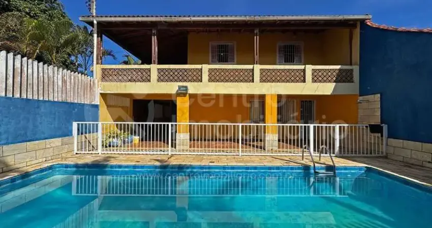 Casa à venda com piscina e 8 quartos em peruíbe, no bairro balneario josedy
