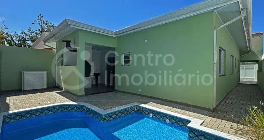 Casa à venda com piscina e 3 quartos em peruíbe, no bairro estancia sao jose
