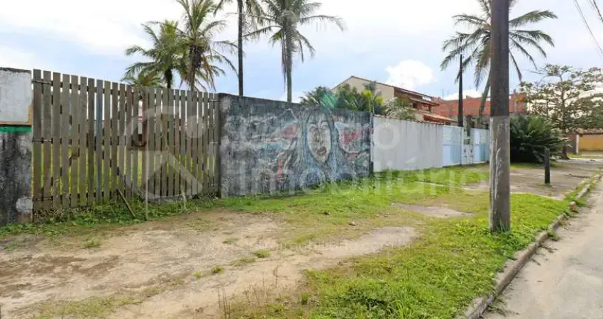 Terreno à venda no Centro, Peruíbe 